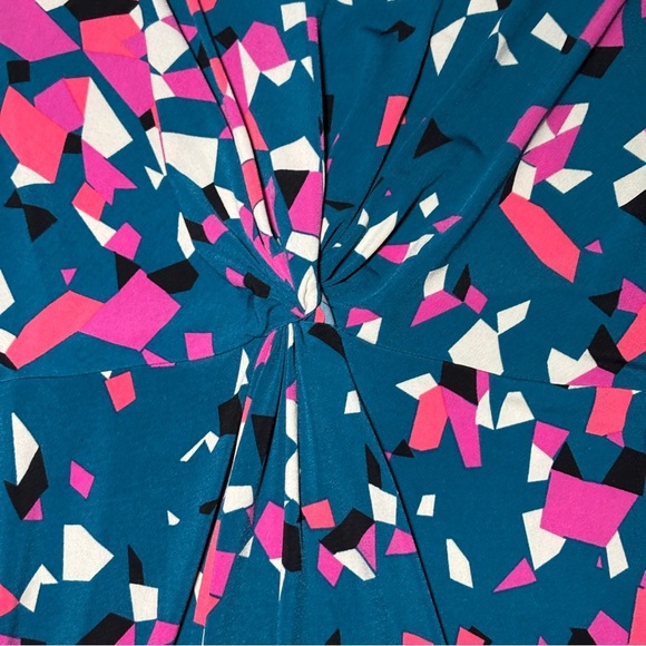 Leota Plus Size 4L 4X Midi Dress Geo Print Stretch Knit V-Neck Made in NYC - Picture 3 of 5